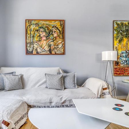 Spacious Flat With Courtyard And Private Parking! Aten Exteriör bild