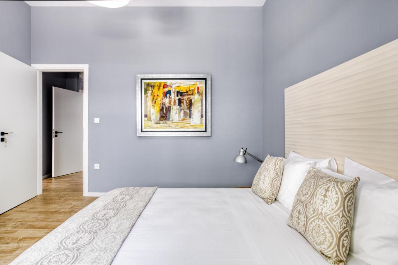 Spacious Flat With Courtyard And Private Parking! Aten Exteriör bild