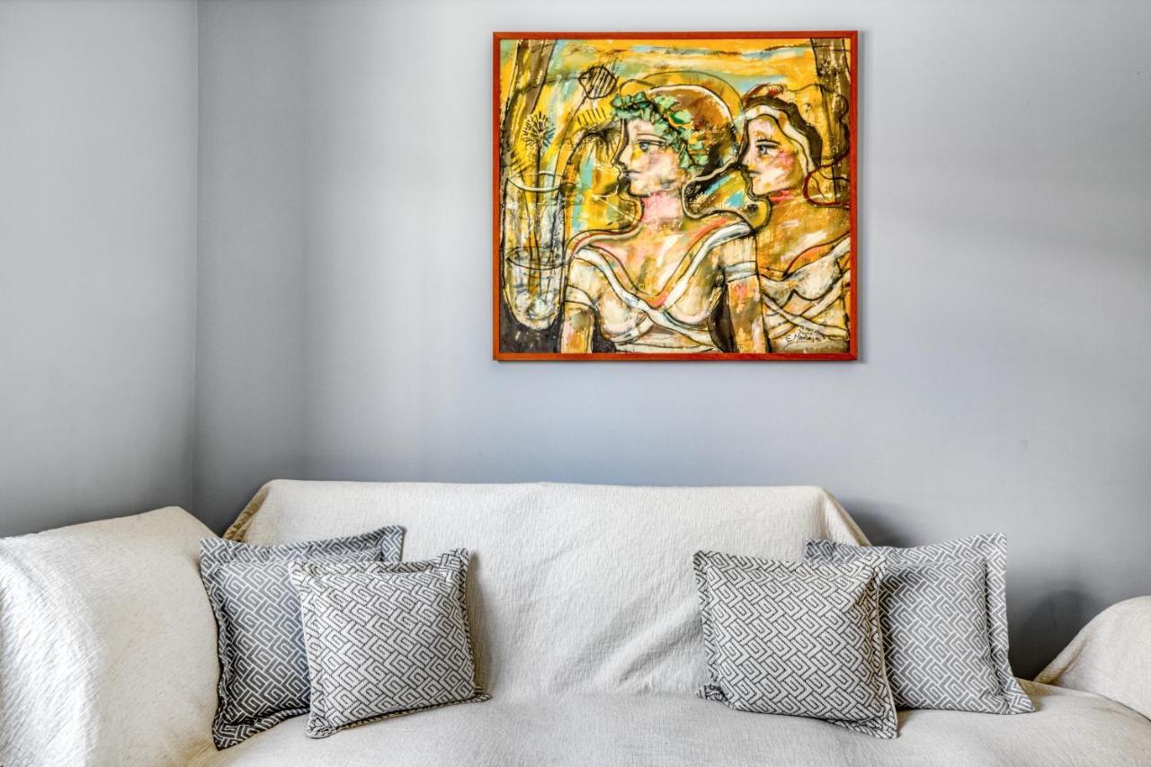 Spacious Flat With Courtyard And Private Parking! Aten Exteriör bild
